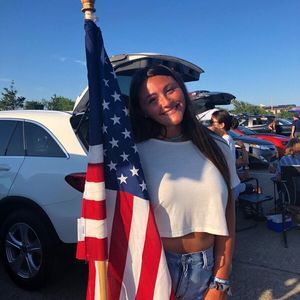 Meet your Posher, Melissa